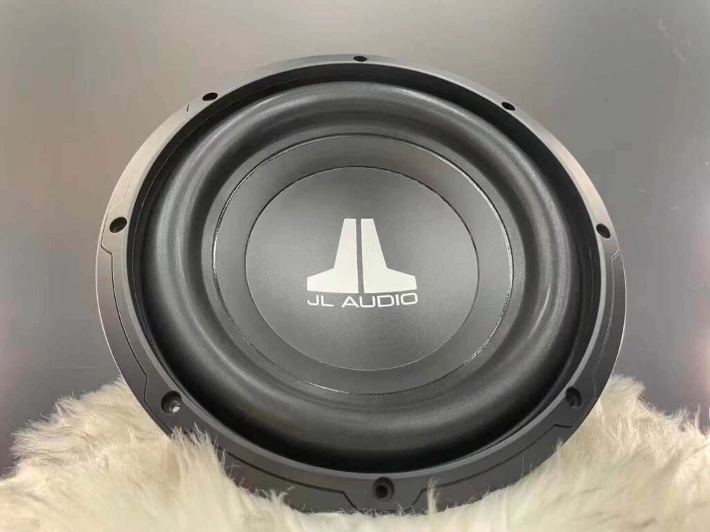 惠州奥迪A4L汽车音响升级怎么做?阿尔派DSP搭配捷力低音炮的避坑选择 psc
